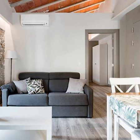 Revitalized Apartment In Historical Building Жерона Екстер'єр фото