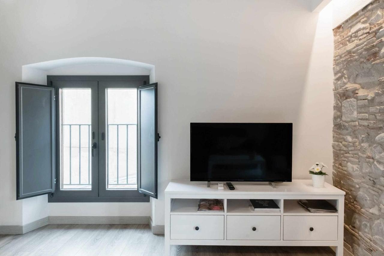 Revitalized Apartment In Historical Building Жерона Екстер'єр фото