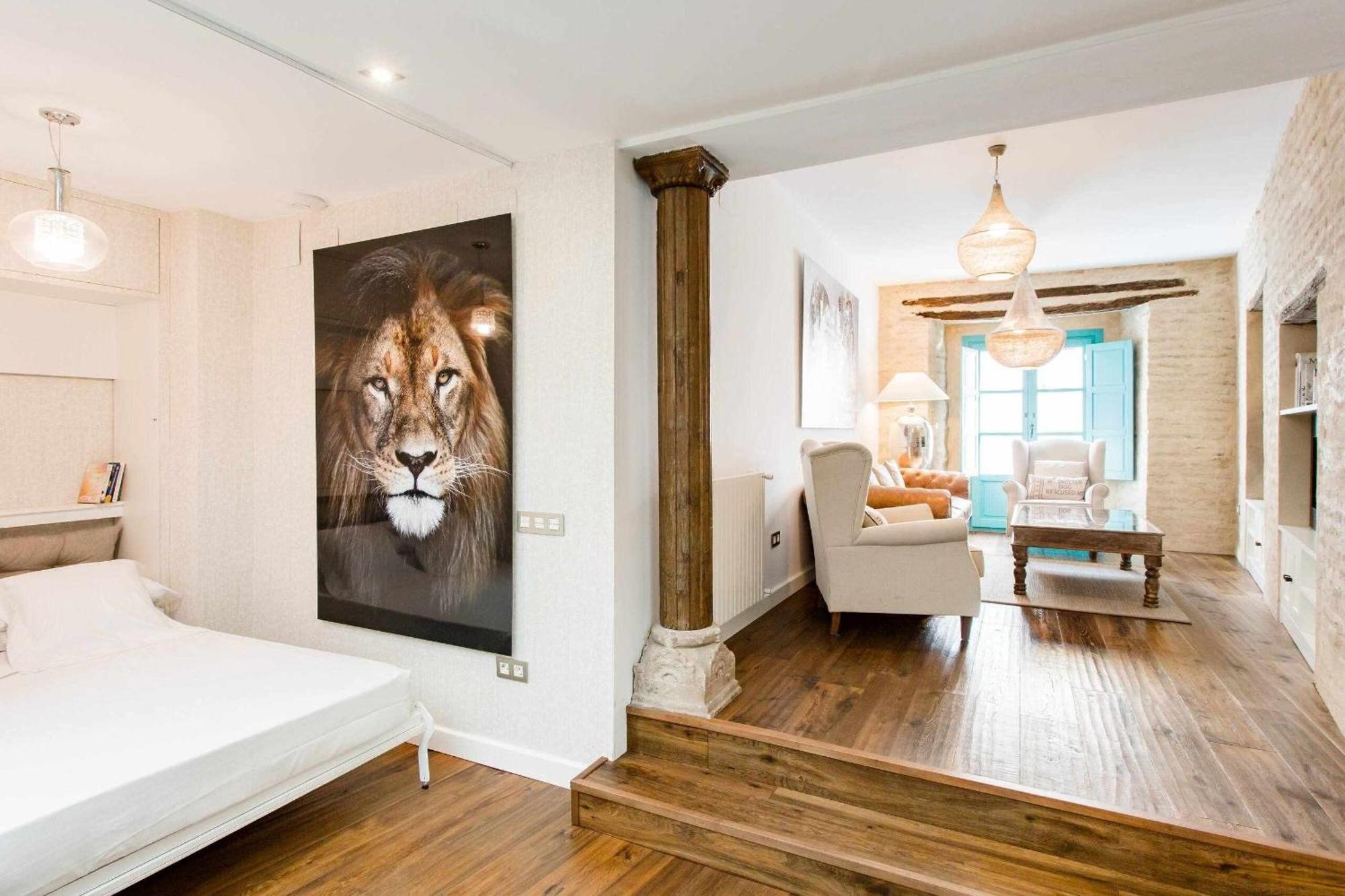 Revitalized Apartment In Historical Building Жерона Екстер'єр фото